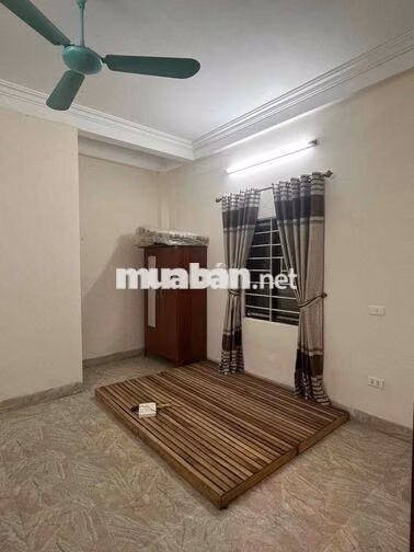 Cho thuê căn hộ tầng 4 số 9B ngõ 120 Kim Giang