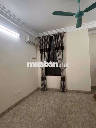 Cho thuê căn hộ tầng 4 số 9B ngõ 120 Kim Giang