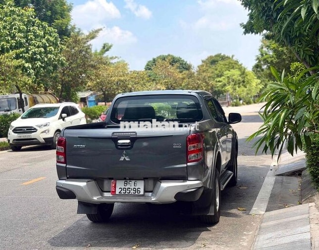 Mitsubishi Triton 2.5L AT 2017 Xám Tự động