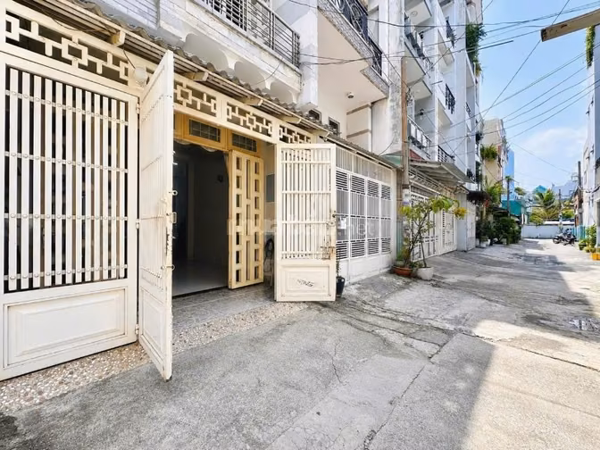 GẤP hơn 7 tỷ có nhà 4lầu HXH Thống Nhất 60m2 tiện làm VP gần Nguyễn Du