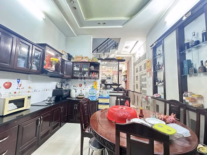 GẤP hơn 7 tỷ có nhà 4lầu HXH Thống Nhất 60m2 tiện làm VP gần Nguyễn Du