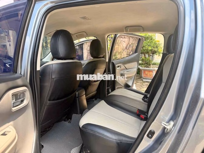 Mitsubishi Triton 2.5L AT 2017 Xám Tự động