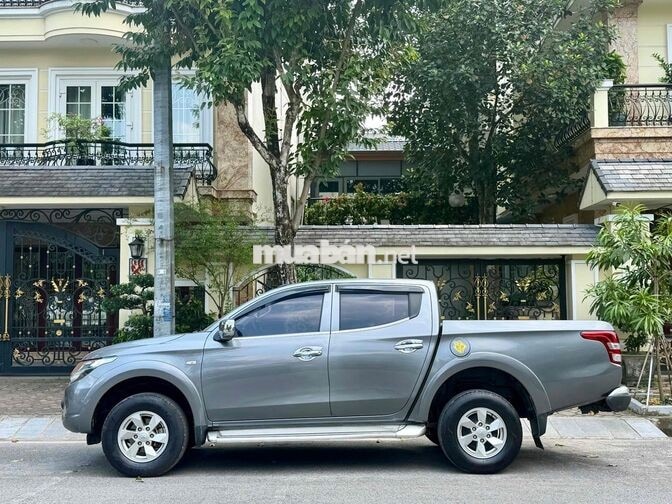 Mitsubishi Triton 2.5L AT 2017 Xám Tự động