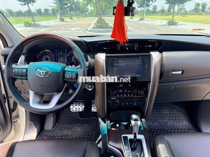 Toyota Fortuner 2017 Xăng Trắng 67.000KM