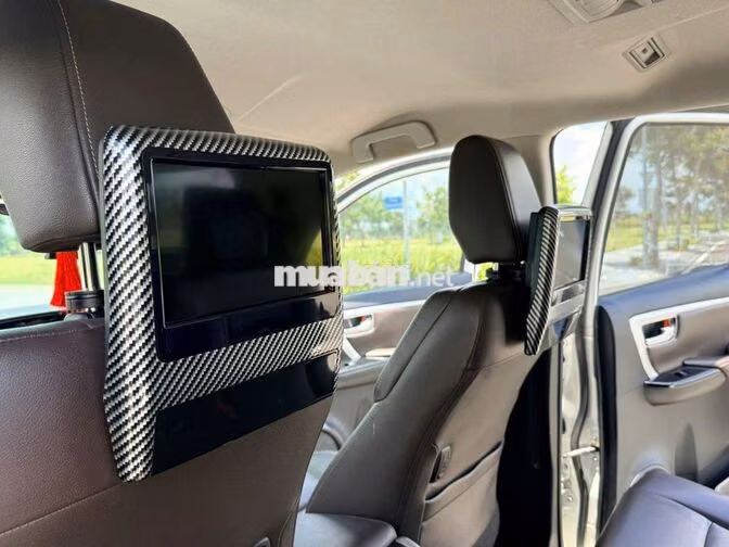 Toyota Fortuner 2017 Xăng Trắng 67.000KM
