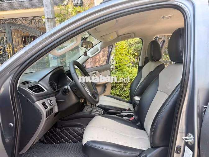 Mitsubishi Triton 2.5L AT 2017 Xám Tự động