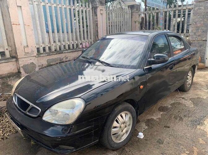 Daewoo 5 chỗ màu Đen