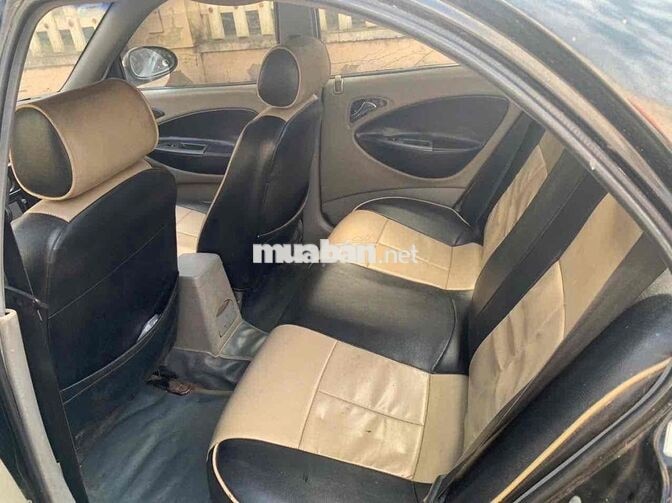 Daewoo 5 chỗ màu Đen