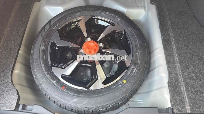 Toyota Vios Vàng cát 2025