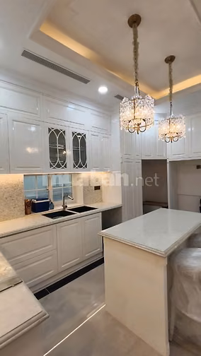 HẠ GIÁ BÁN GẤP BIỆT THỰ ĐẲNG CẤP  2 MT ĐƯỜNG  CITYLAND PARK HILLS