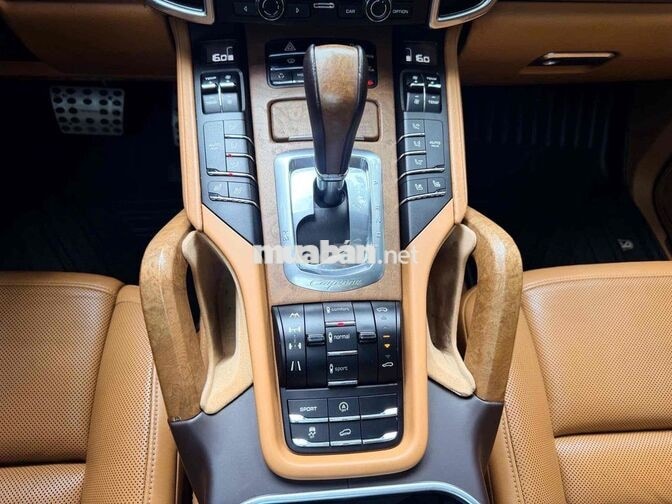 Porsche Cayenne Turbo V8 4.8 Twin-Turbo Trắng