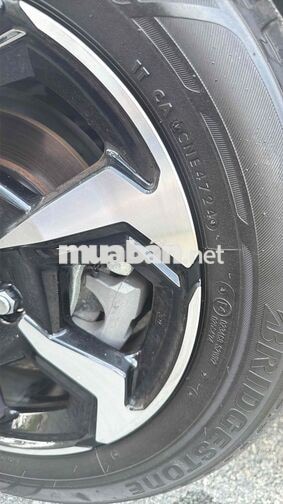Toyota Vios Vàng cát 2025