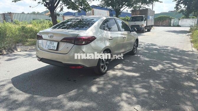 Toyota Vios Vàng cát 2025