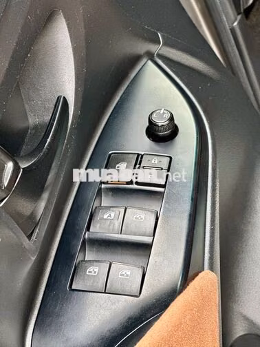 Toyota Innova 2016 Số sàn