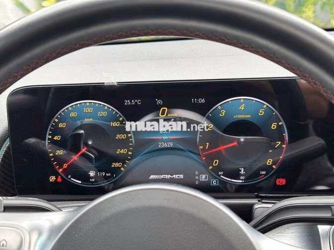 Mercedes- AMG GLB 35 4MATIC 2021 Đen 2.3 vạn km