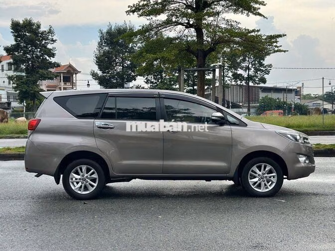 Toyota Innova 2016 Số sàn