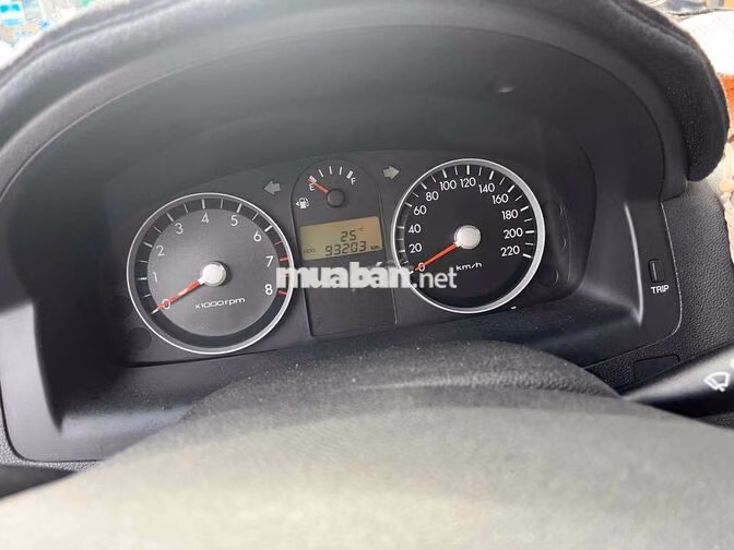Hyundai Getz Tự động Vàng cát 93203 km