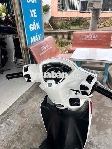 Honda Vision Fi Trắng Khoá Smakey (trả góp)