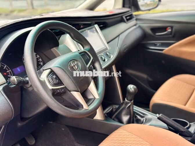 Toyota Innova 2016 Số sàn