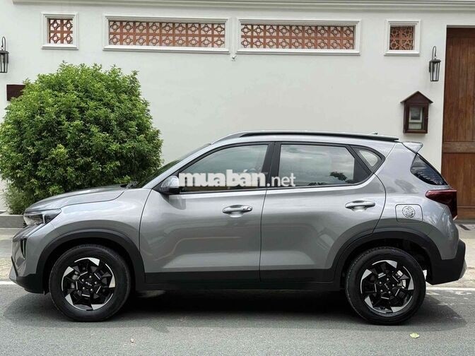 Kia Sonet Luxury 2025 Xám/Đen 16.000km
