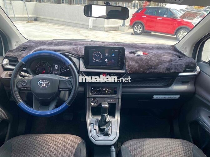 Toyota Avanza Premio 2024 1.5 CVT Trắng