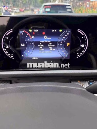 Ford Territory Sport 2025 4000km Trắng