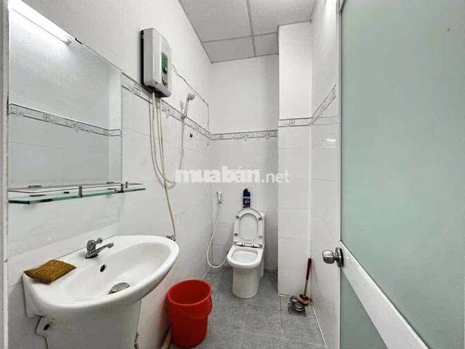 💥CHDV 2 PHÒNG NGỦ MÁY GIẶT RIÊNG - CỬA SỔ - NGAY LẠC LONG QUÂN