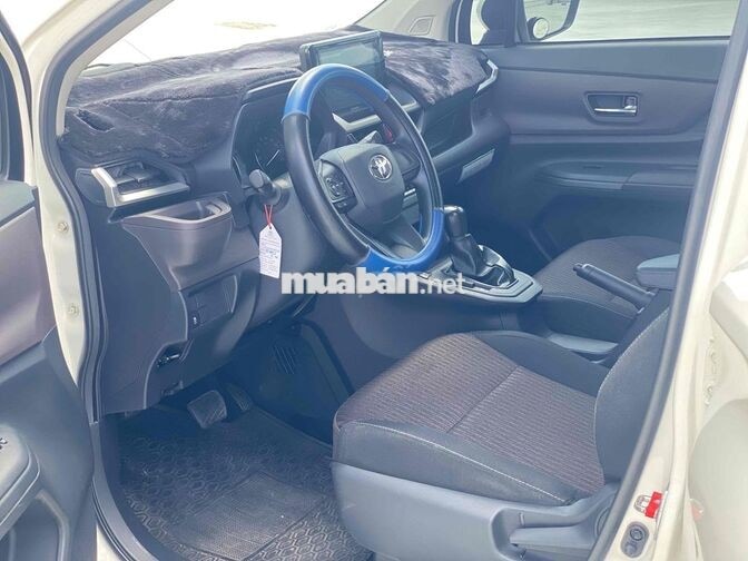 Toyota Avanza Premio 2024 1.5 CVT Trắng