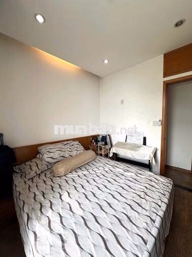CHÍNH CHỦ BÁN SKY GARDEN 3- 56M2- VIEW HỒ BƠI -