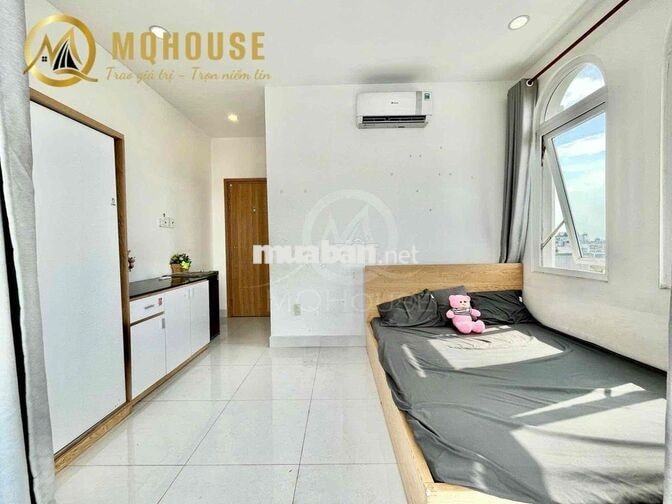 CĂN HỘ BAN CÔNG NGAY VINCOM PHAN VĂN TRỊ - QUA ĐH VĂN LANG -IUH GẦN