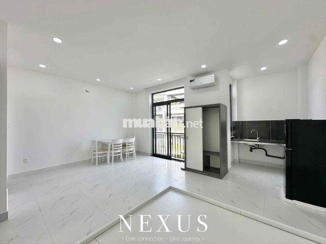 CHDV FULL NỘI THẤT CÓ MÁY GIẶT RIÊNG BAN CÔNG GẦN CÔNG VIÊN LÀNG HOA