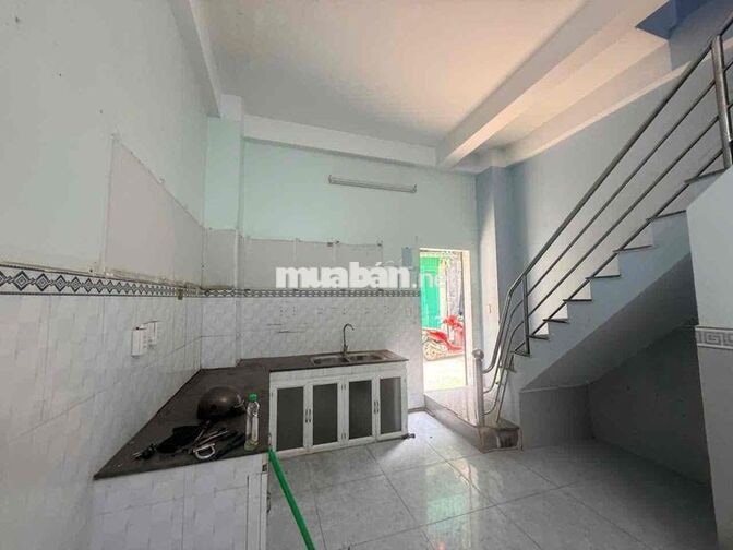 cho thuê nhà 5x10m 2 lầu, 3pn, HXH, Nguyễn Văn Quá, Q12