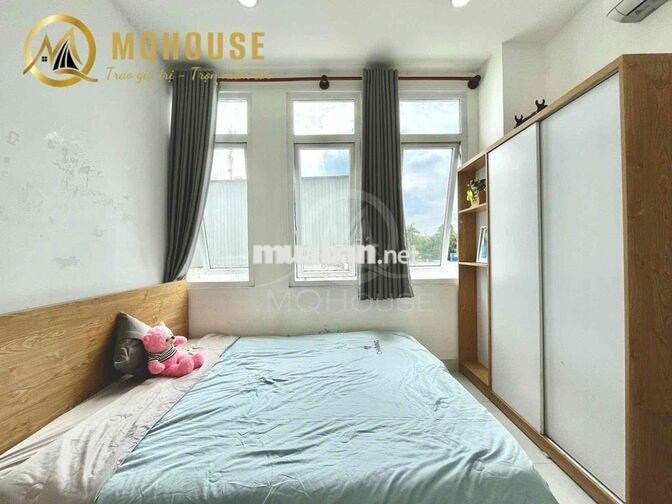 CĂN HỘ BAN CÔNG NGAY VINCOM PHAN VĂN TRỊ - QUA ĐH VĂN LANG -IUH GẦN
