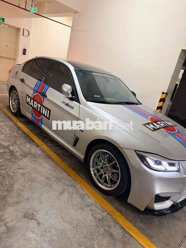 BMW 320i Bạc 98.612 km