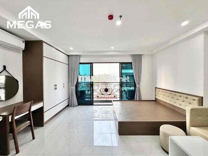 CHO THUÊ CĂN HỘ BAN CÔNG RỘNG 45M2 QUẬN 10 - GẦN CHỢ HỒ THỊ KỶ