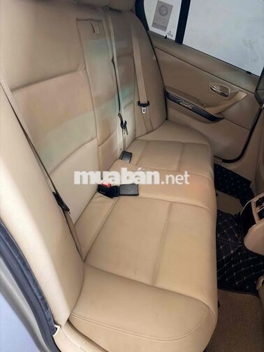 BMW 320i Bạc 98.612 km
