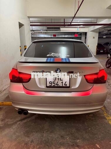 BMW 320i Bạc 98.612 km
