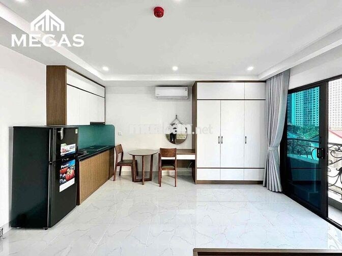 CHO THUÊ CĂN HỘ BAN CÔNG RỘNG 45M2 QUẬN 10 - GẦN CHỢ HỒ THỊ KỶ
