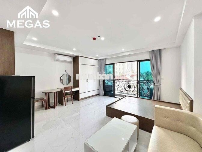 CHO THUÊ CĂN HỘ BAN CÔNG RỘNG 45M2 QUẬN 10 - GẦN CHỢ HỒ THỊ KỶ
