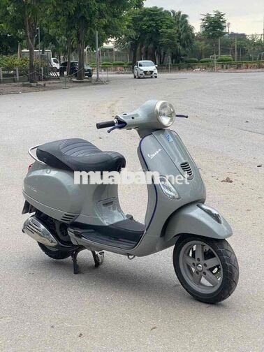 Piaggio Vespa 3vie Xám