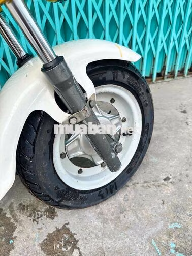 Honda Chaly 70cc Côn tay Vàng, Trắng