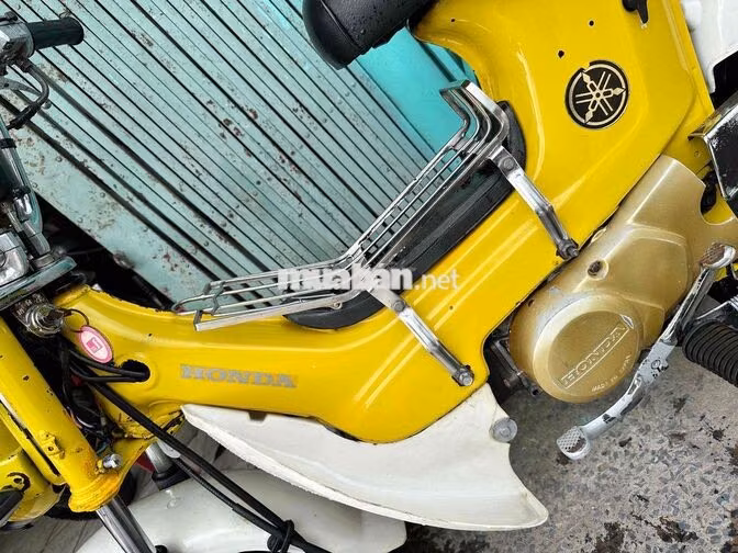 Honda Chaly 70cc Côn tay Vàng, Trắng