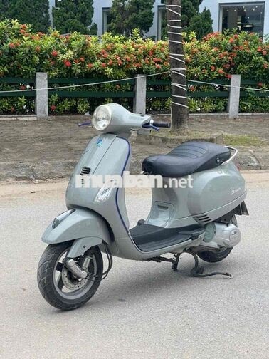 Piaggio Vespa 3vie Xám