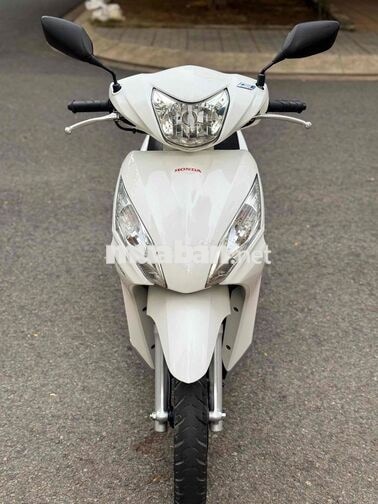 Honda Vision 2013 Trắng BSTP chính chủ nguyên zin
