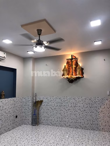 HẺM XE TẢI, NGANG KHỦNG GẦN 7M, CÓ BỒN TẮM, 5tỷ95TL