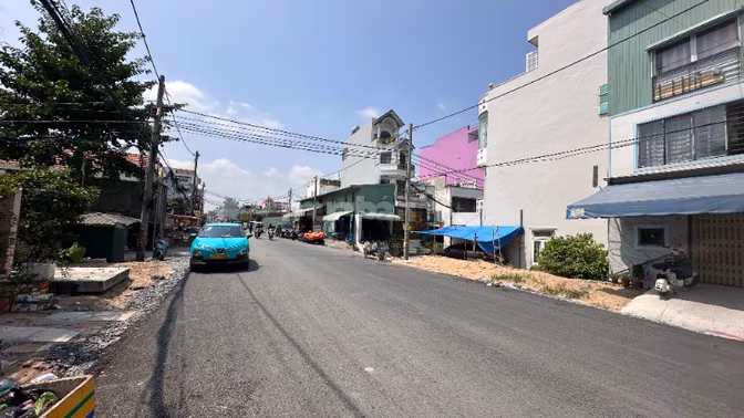 Nhà cách Mega Bình Phú Q6 2km 4mx21m đường 12m tiện kinh doanh