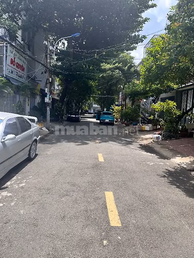 Chính chủ bán gấp nhà MT Nội Bộ Ngay Phan Đình Phùng 3 lầu sân thượng