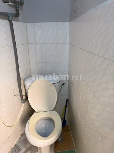 Cho thuê nguyên căn lầu suốt tầng 2 - đường Trần Huy Liệu, Phú Nhuận