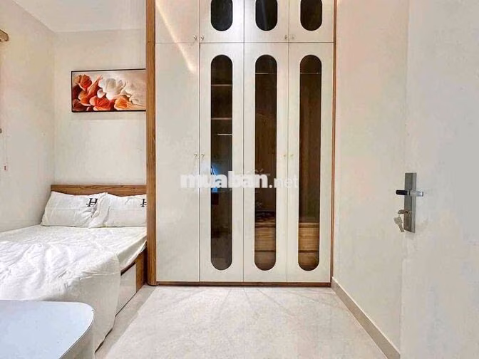 Cho thuê nhà hẻm Bành Văn Trân , Tân Bình. 3 Tầng ( 3PN-3WC ) .