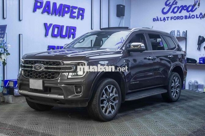 Ford Everest Titanium 4x4 2022 70.000km Nâu